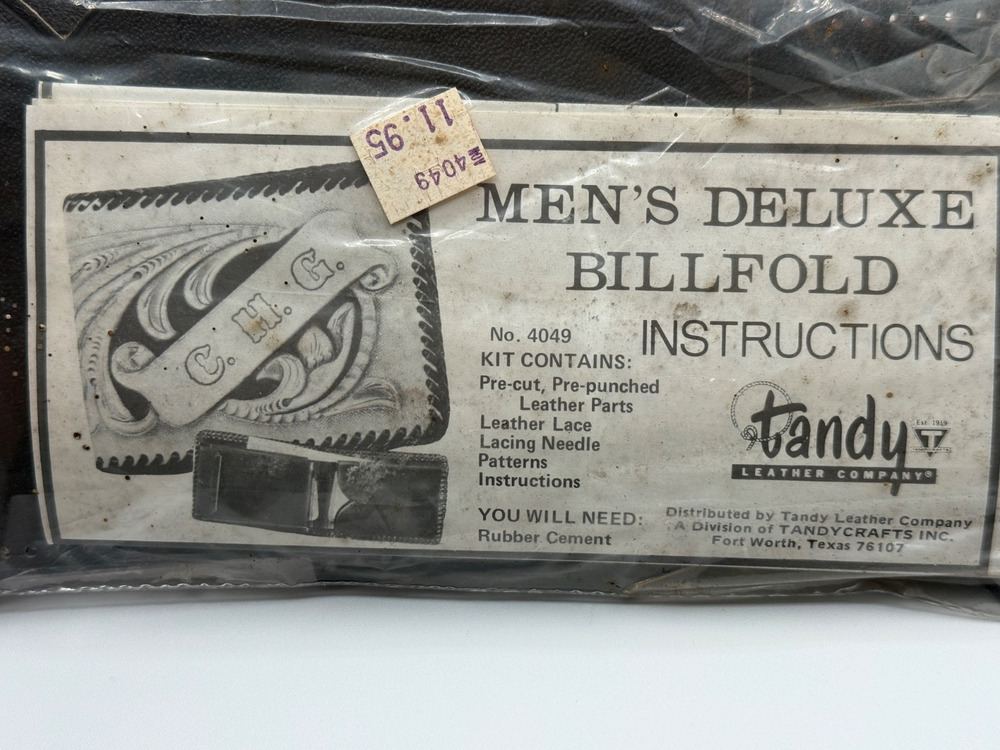 NOS Vintage Tandy Leather Men's Deluxe Billfold Wallet Kit 4049 Leathercraft